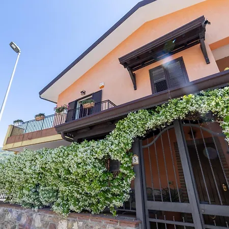 Manganaro Apartment *